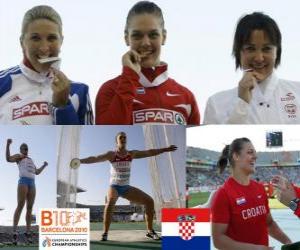 yapboz discus içinde Sandra Perkovic şampiyonu ve Joanna Wiśniewska Nicoleta Grasu (2 ve 3) Avrupa Atletizm Şampiyonası&#039;nda Barcelona 2010 atma